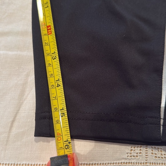CHAMPION Black Cropped Athletic Leggings SIZE M - Picture 10 of 11